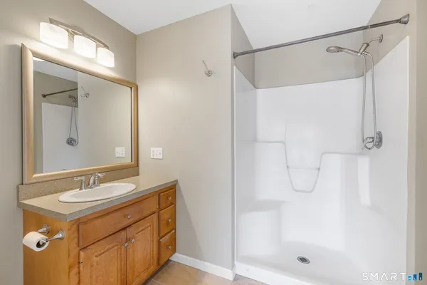 $375,000 | 185 West Street, Unit 4, Southington, CT 06479