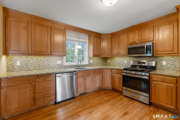 $375,000 | 185 West Street, Unit 4, Southington, CT 06479