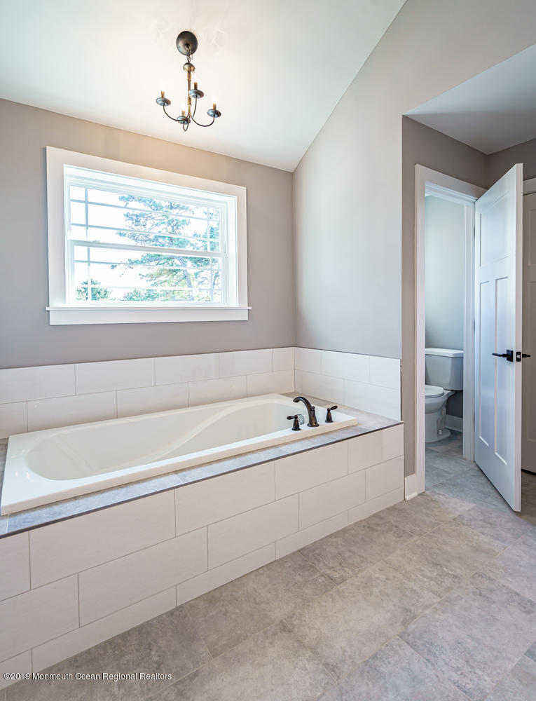 232 Commodore Road Manahawkin, NJ 08050 - Photo 28 of 31 232 Commodore Rd Manahawkin NJ-large-033