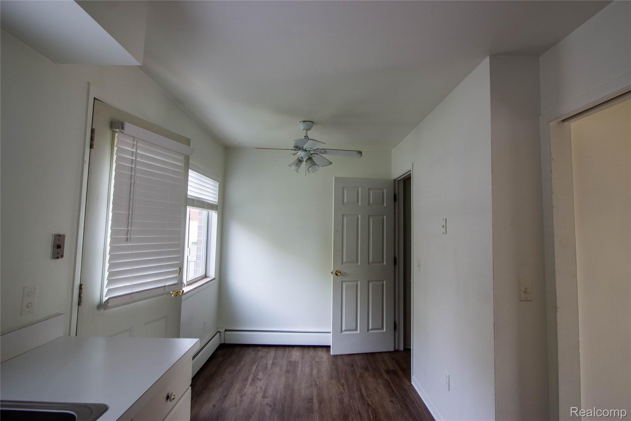 417 Miller Avenue Rochester, MI 48307 - Photo 5 of 10 13.jpg