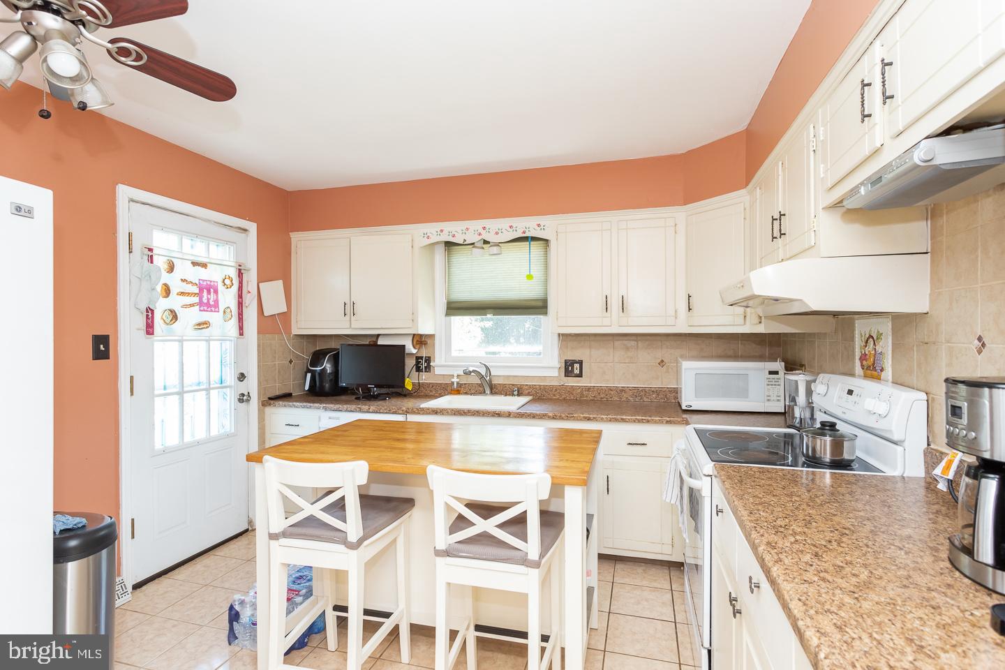 123 Ellis Road Willow Grove, PA 19090 - Photo 14 of 51 Gallery Image 14
