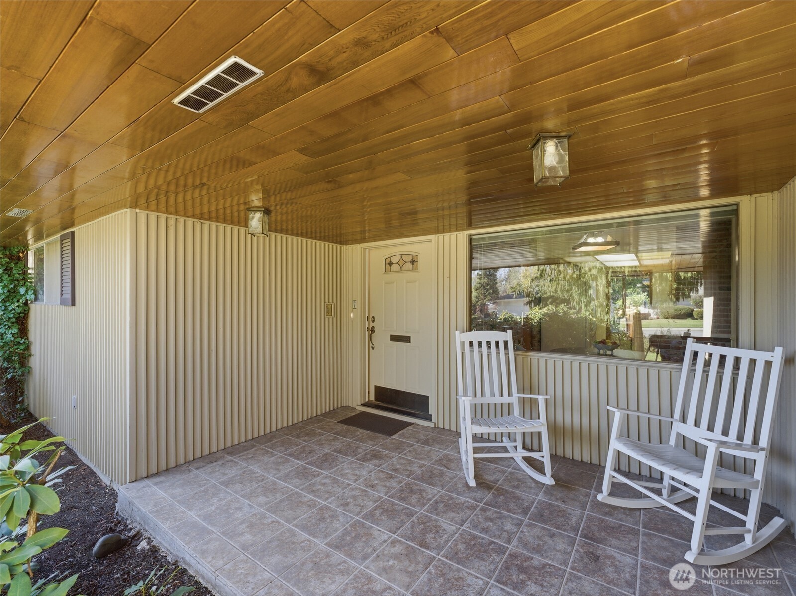 1319 First Street Wenatchee, WA 98801 - Photo 2 of 32