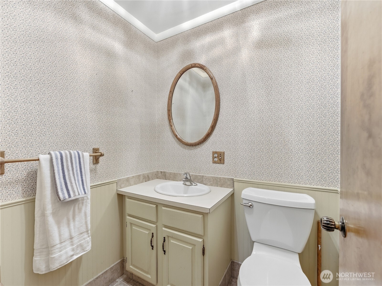 1319 First Street Wenatchee, WA 98801 - Photo 23 of 32