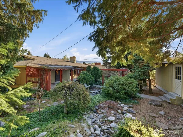 $581,700 | 1319 First Street, Wenatchee, WA 98801