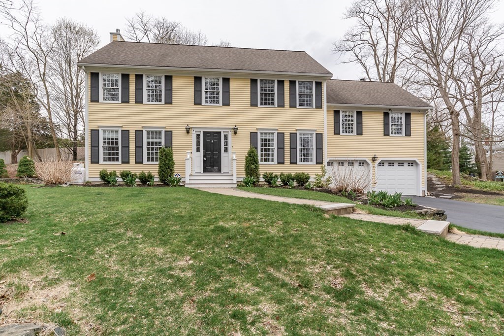 5 Riding Club Road Danvers, MA 01923 - Photo 1 of 39 Gallery Image 1