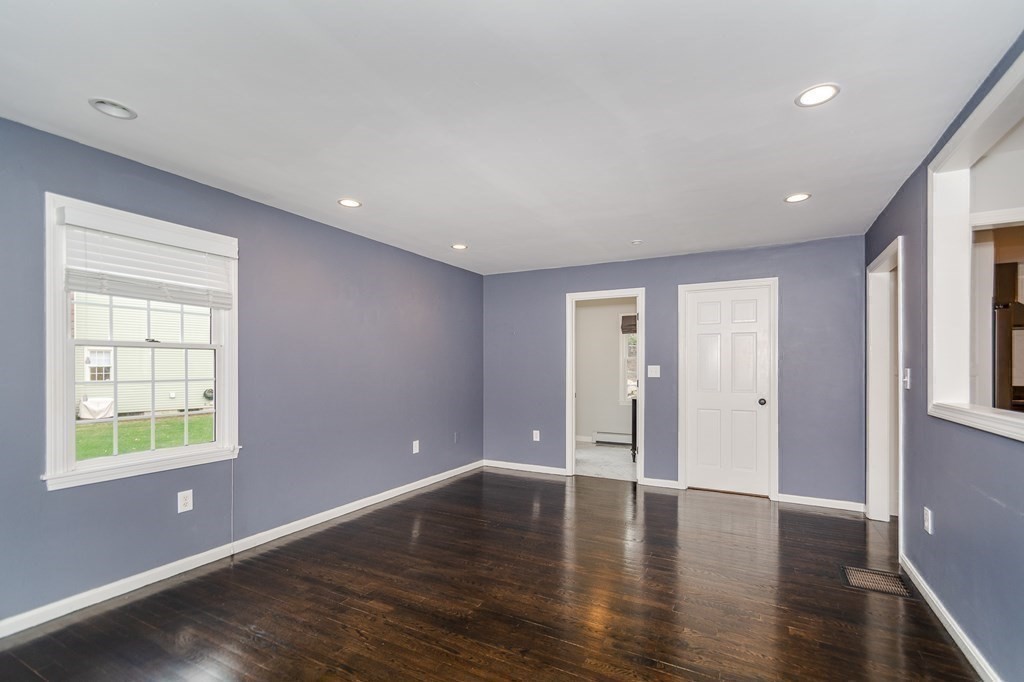 5 Riding Club Road Danvers, MA 01923 - Photo 12 of 39 Gallery Image 12