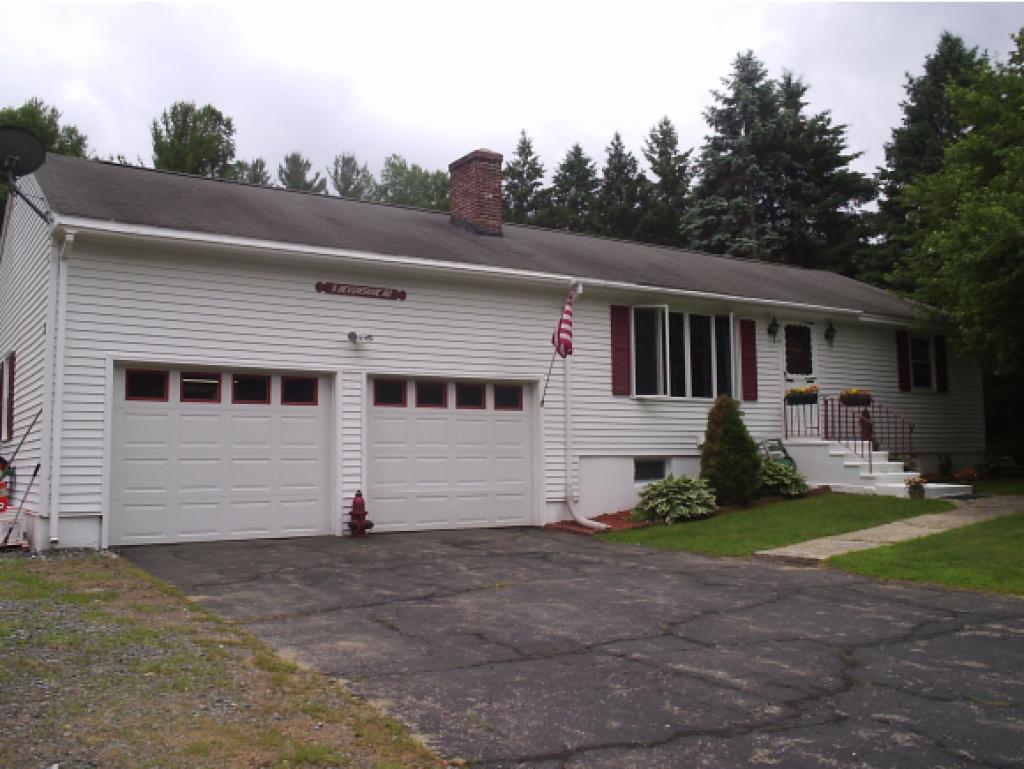 5 Devonshire Road Atkinson, NH 03811 - Photo 1 of 18