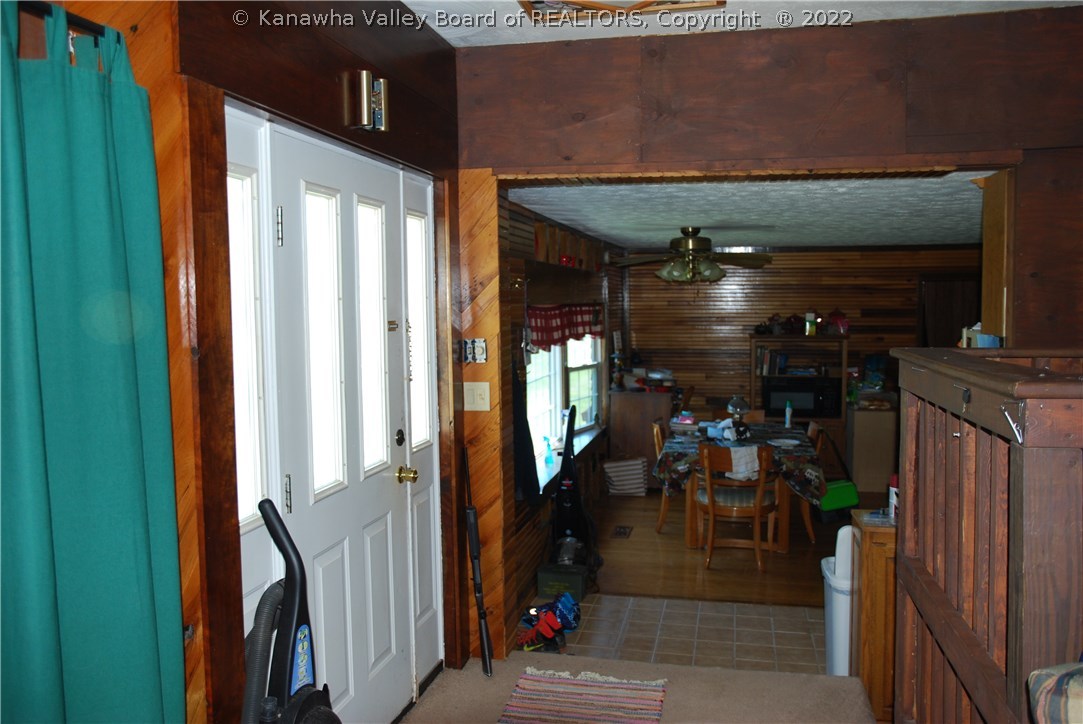 13049 Evans Road Evans, WV 25241 - Photo 9 of 23 Gallery Image 9