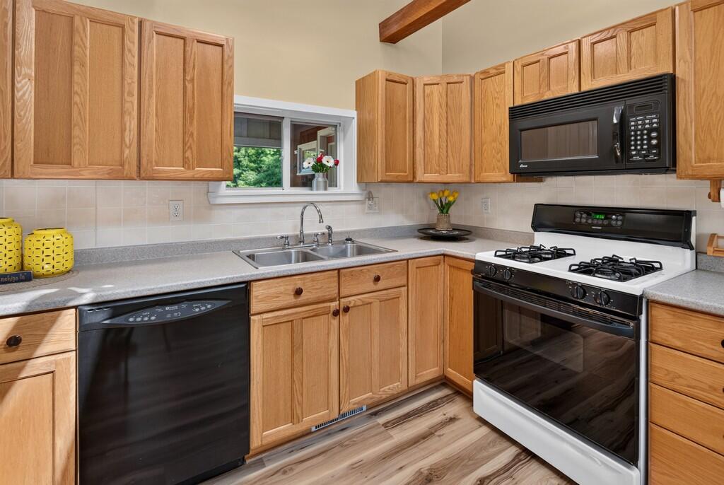 4368 Union Street Levant, ME 04456 - Photo 9 of 57 _MG_5095