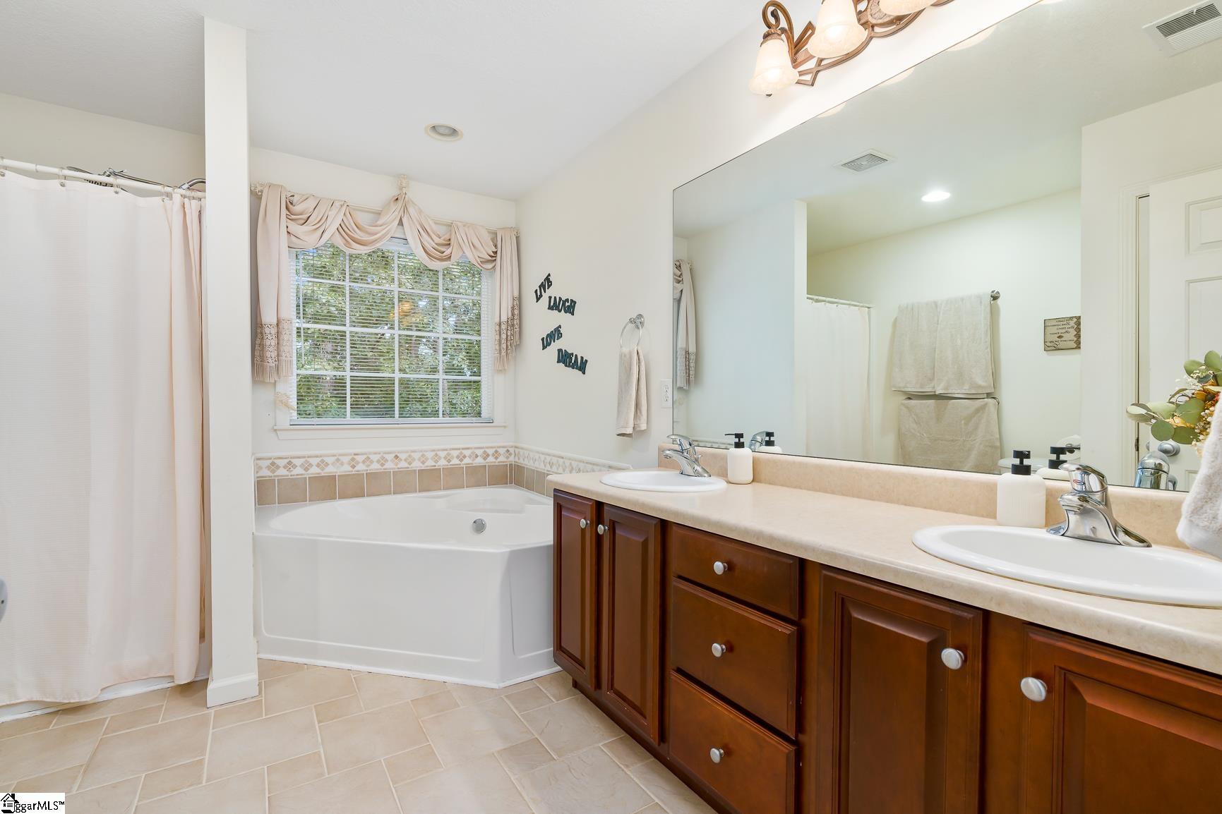 205 Gold Thread Way Taylors, SC 29687 - Photo 15 of 30