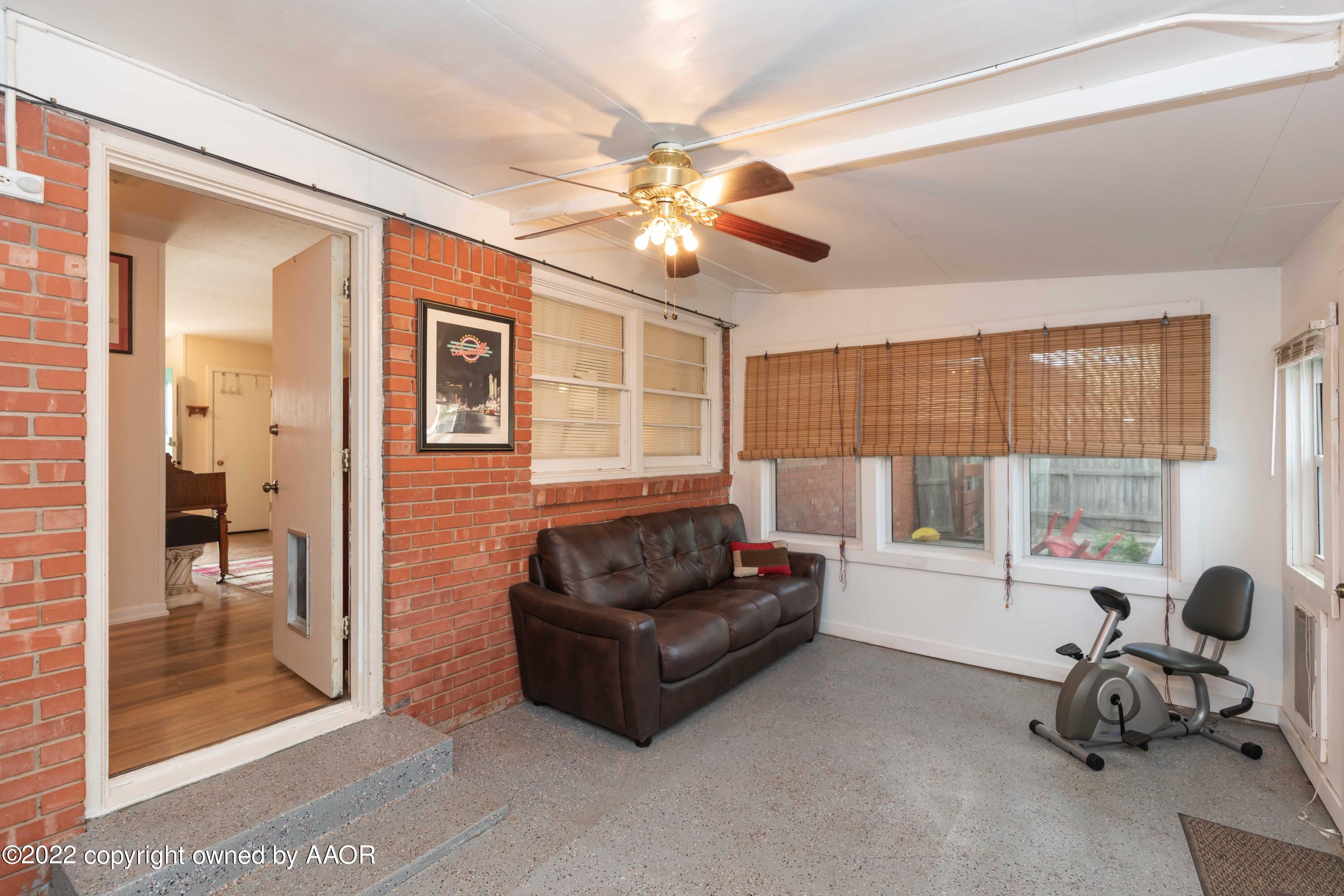 3500 Lynette Drive Amarillo, TX 79109 - Photo 15 of 40 SUNROOM VIEW 3