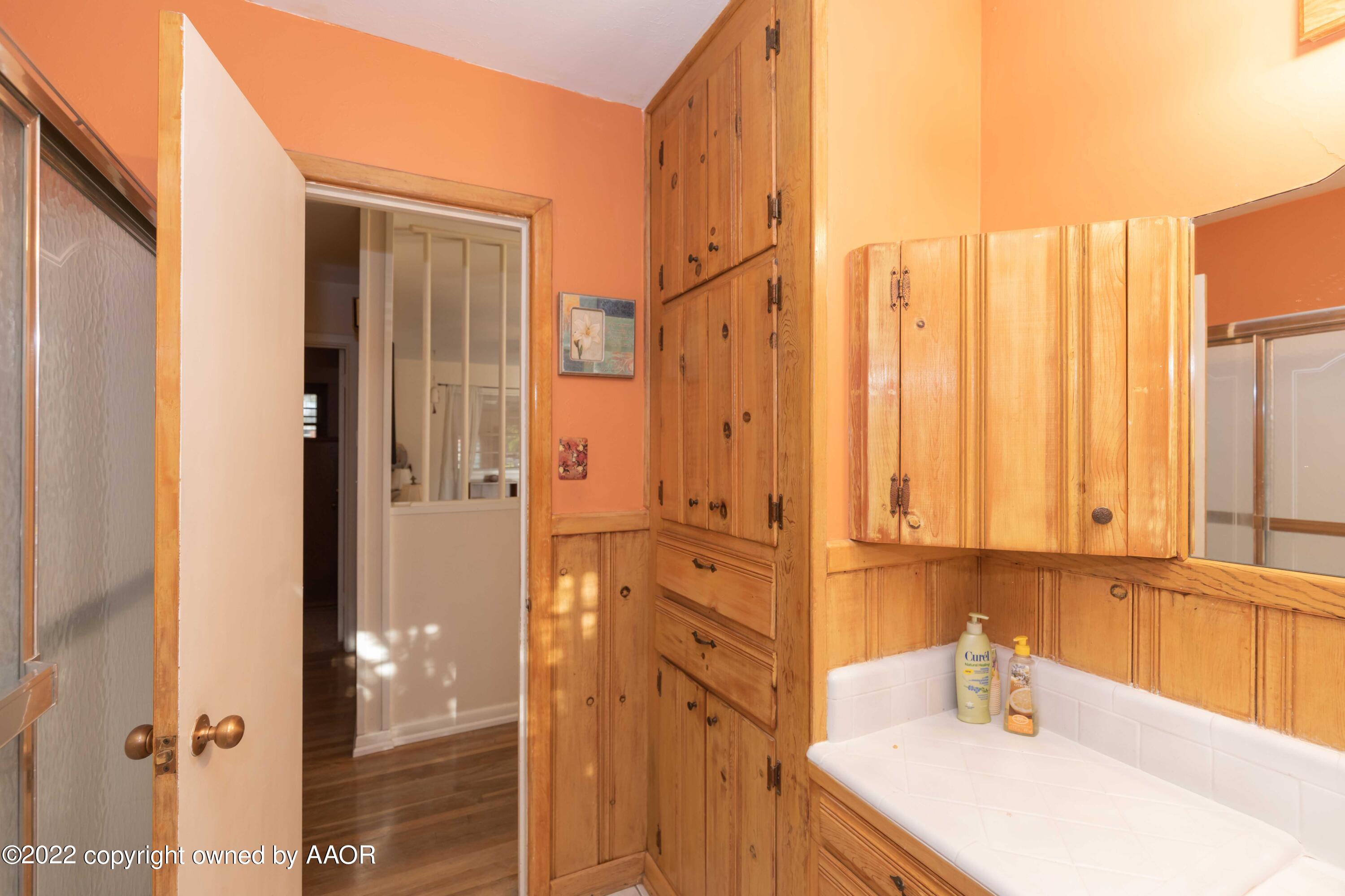 3500 Lynette Drive Amarillo, TX 79109 - Photo 23 of 40 BATHROOM VIEW 3