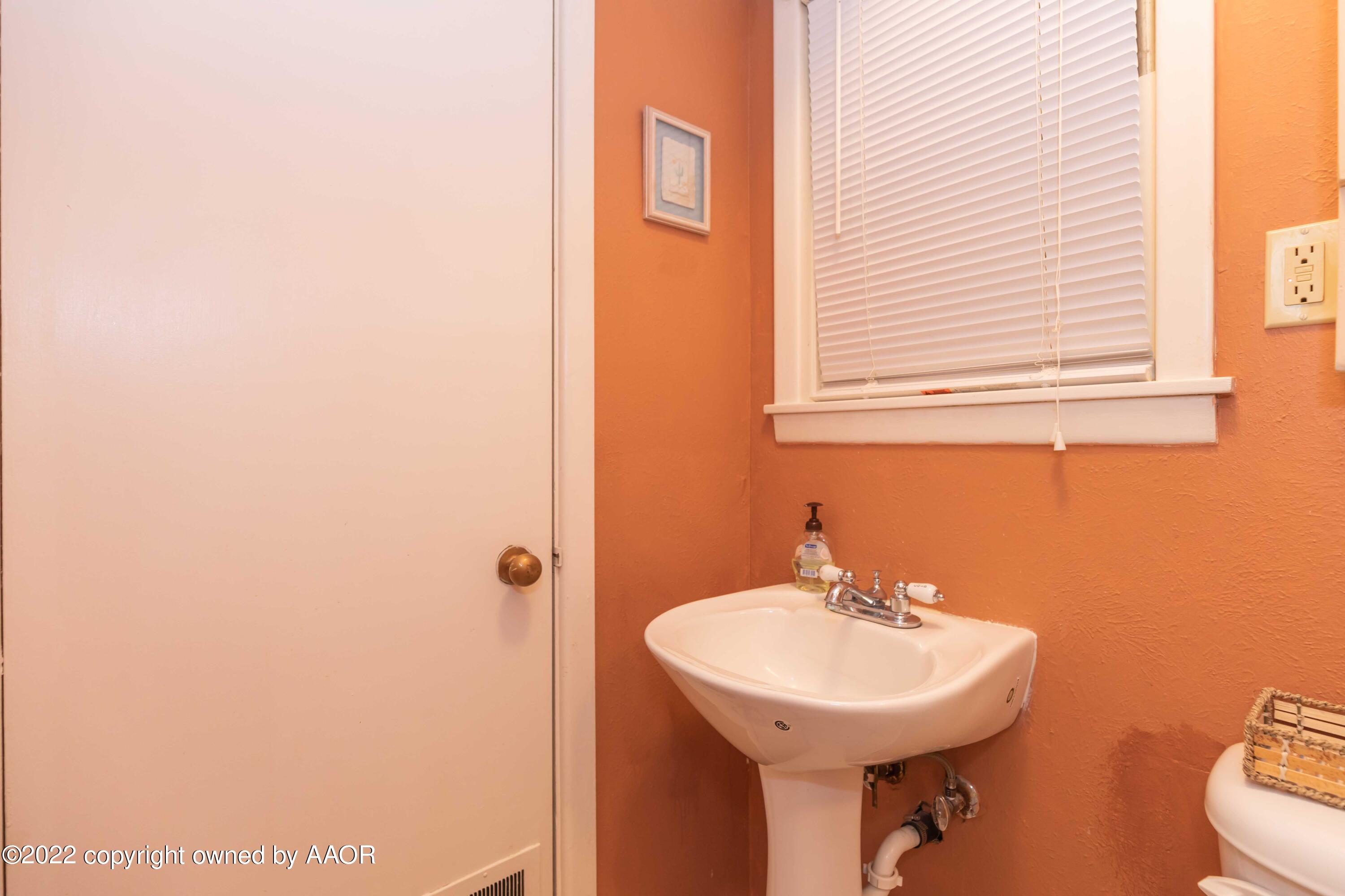 3500 Lynette Drive Amarillo, TX 79109 - Photo 28 of 40 POWDER BATH
