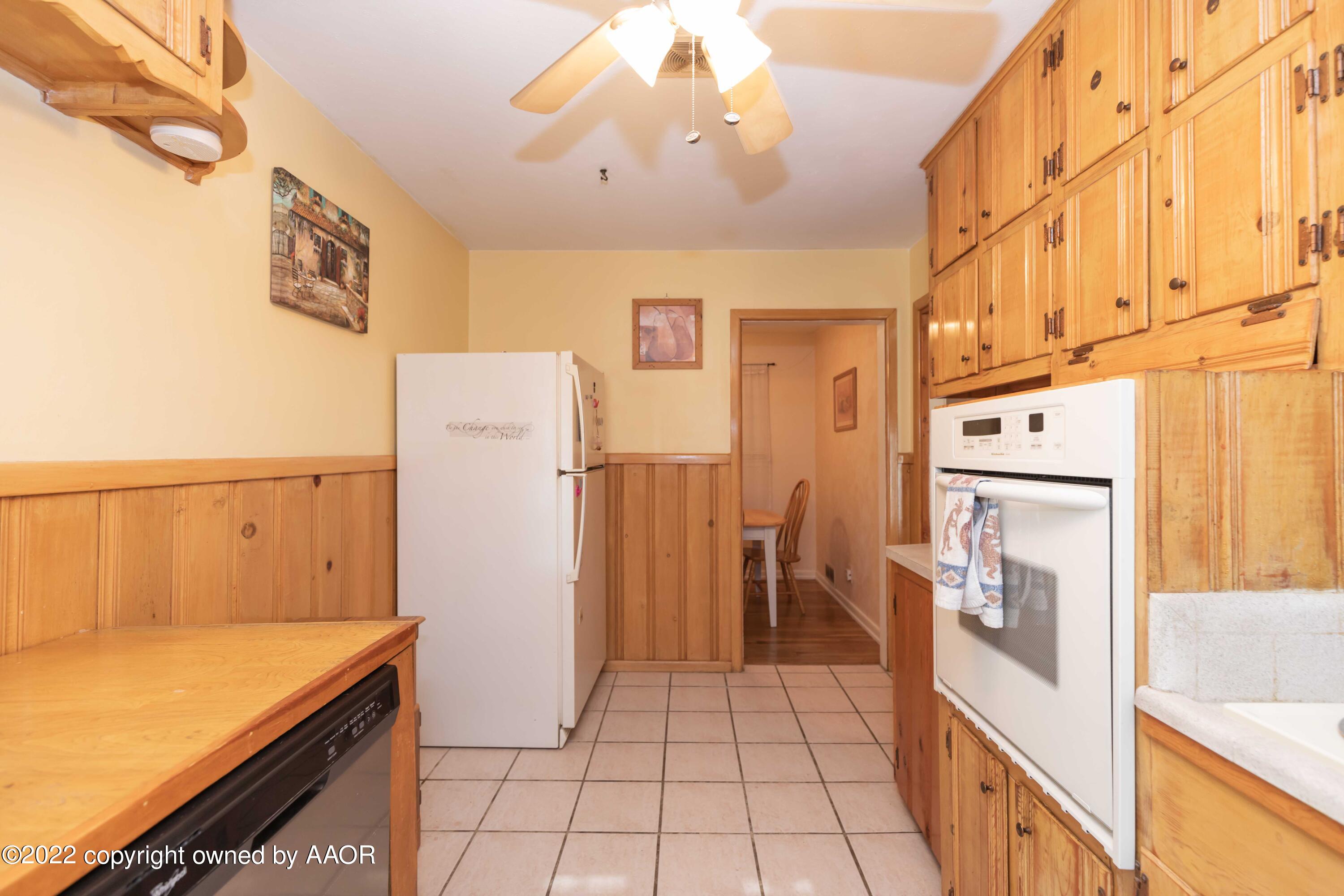 3500 Lynette Drive Amarillo, TX 79109 - Photo 35 of 40 KITCHEN VIEW 4