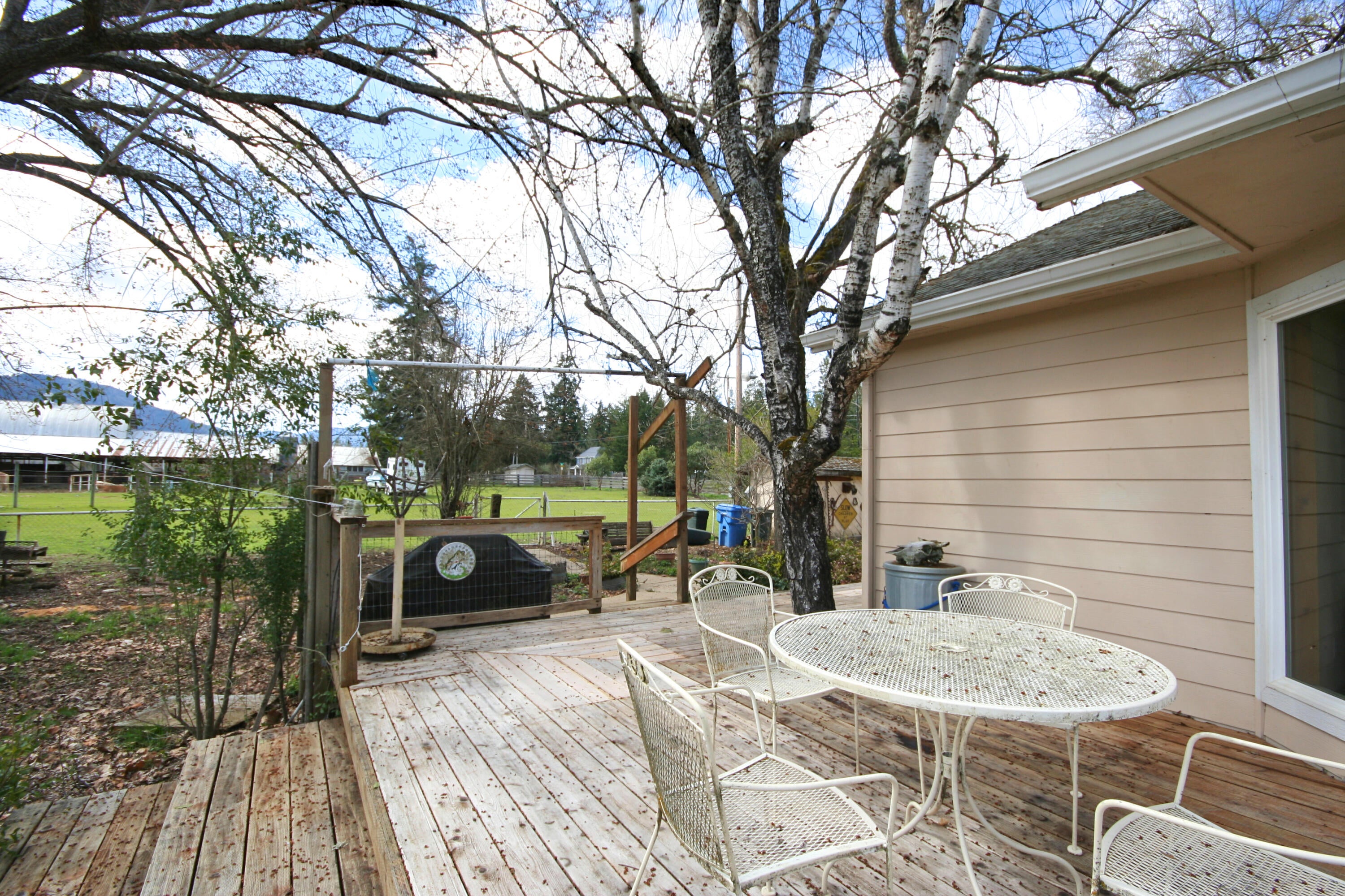 734 Powell Creek Road Williams, OR 97544 - Photo 42 of 51 fotor_2023-4-12_18_2_7