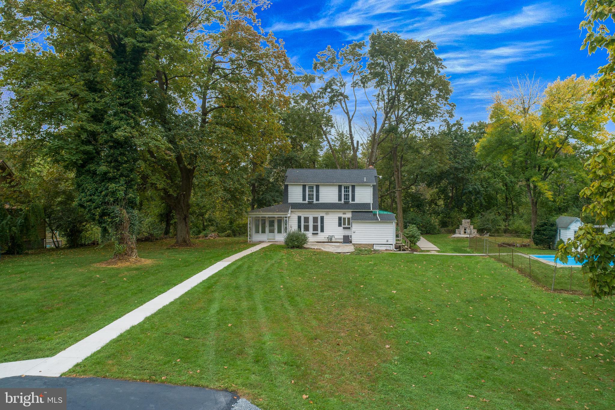 3228 Eisenbrown Road Reading, PA 19605 - Photo 3 of 30
