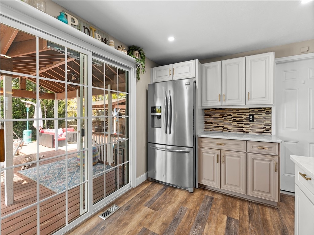 149 Rowe Avenue Pawtucket, RI 02861 - Photo 9 of 40