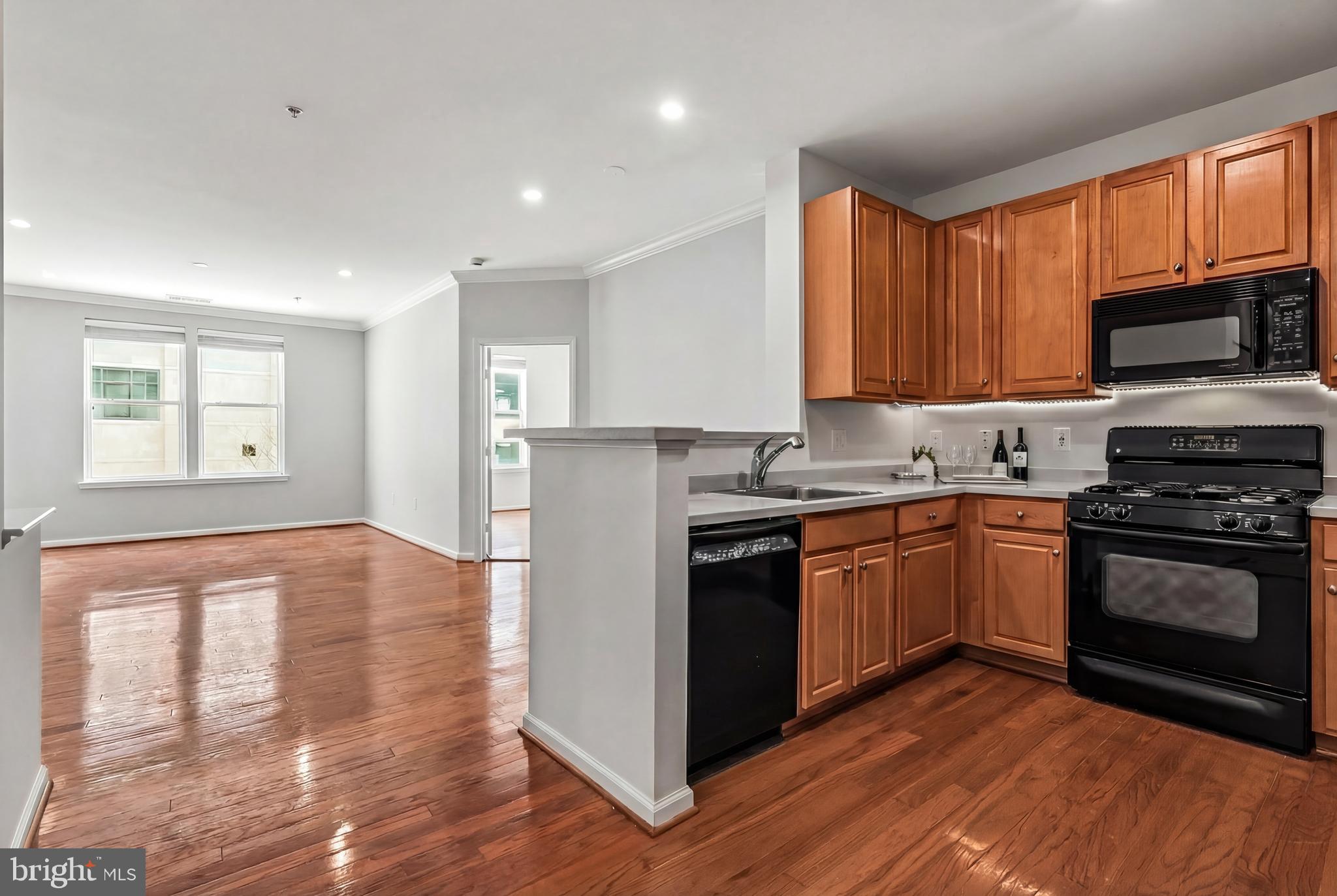 12001 Market Street, Unit 266 Reston, VA 20190 - Photo 17 of 24