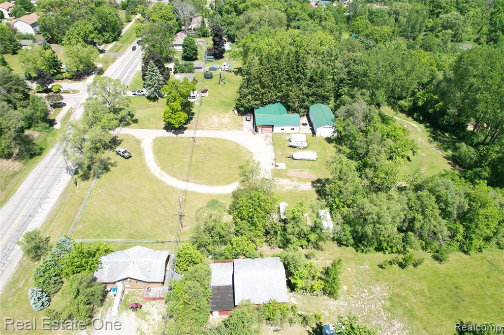1325 South Hospital Road Waterford, MI 48327 - Photo 50 of 54