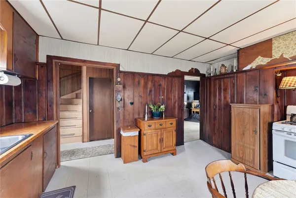 $342,500 | 48 Read Street, East Providence, RI 02915