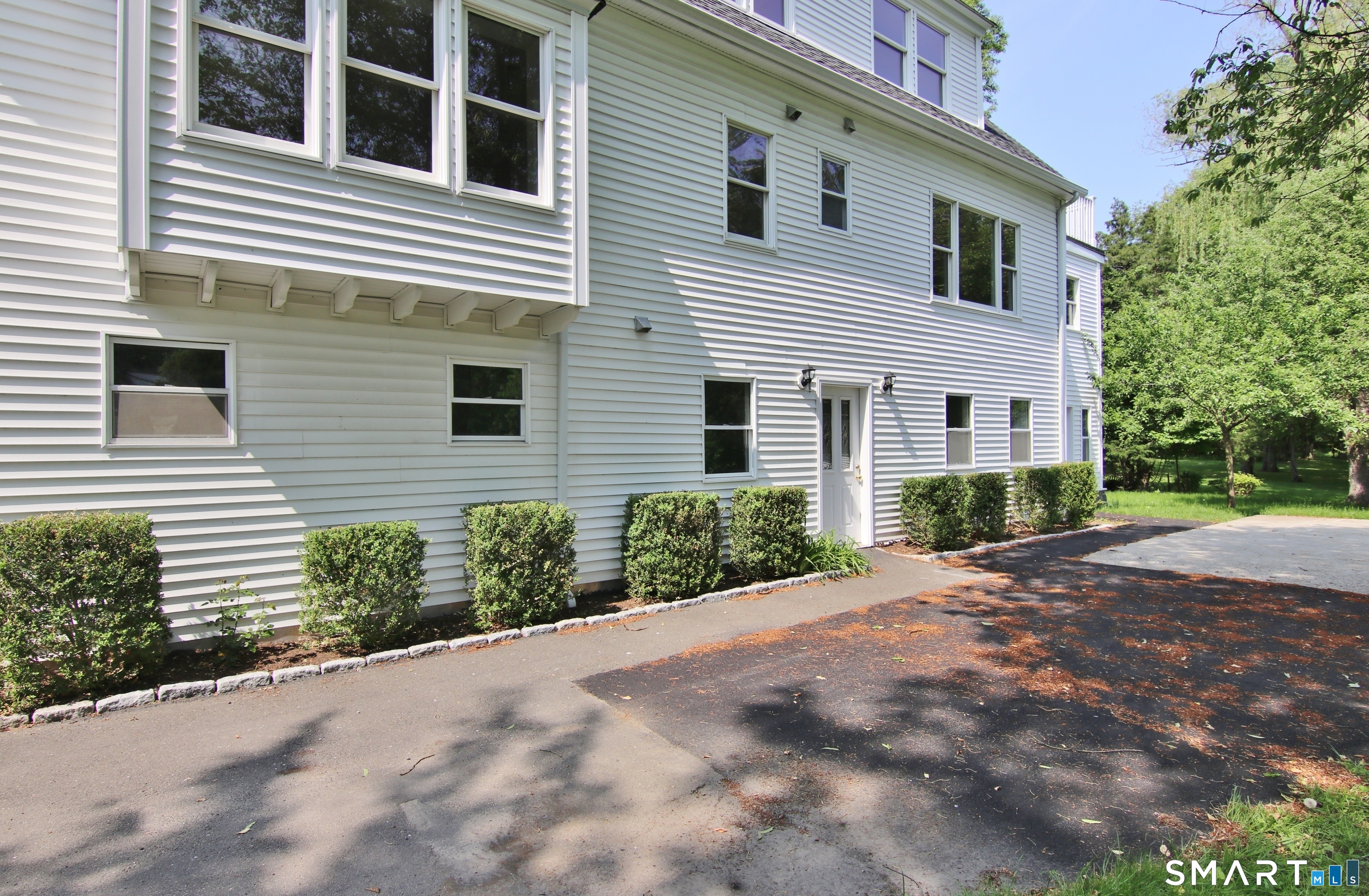 821 Long Ridge Road, Unit LL Stamford, CT 06902 - Photo 1 of 20