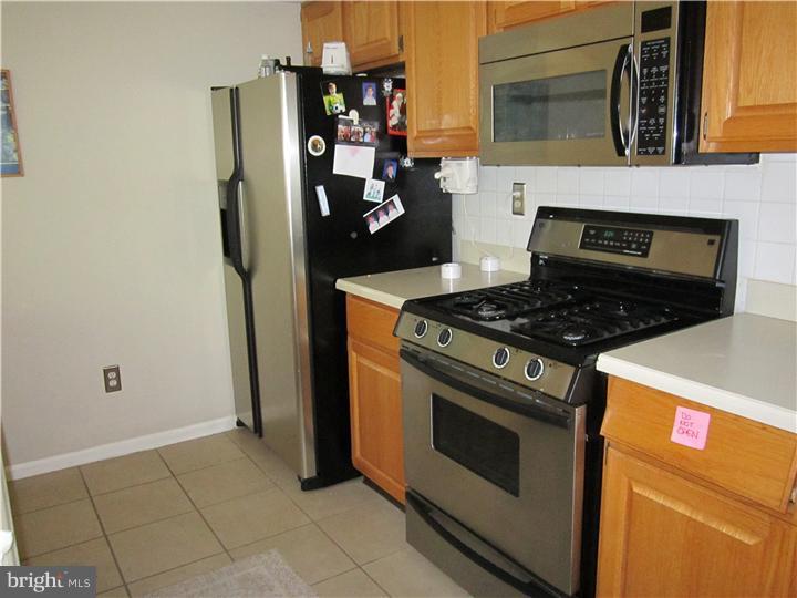 74 Cabot Drive Chesterbrook, PA 19087 - Photo 11 of 15 Kitchen