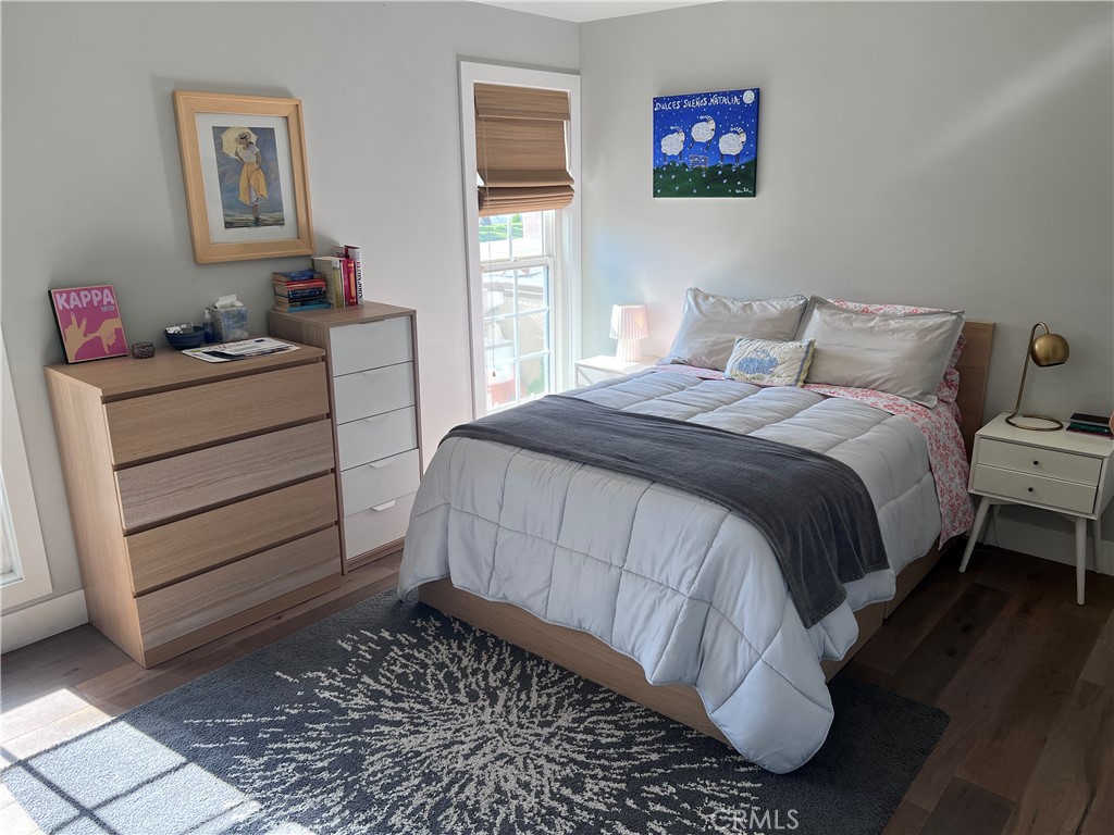 16 Seton Road Irvine, CA 92612 - Photo 20 of 31 a bedroom with a bed and a window