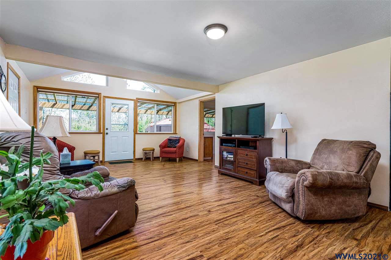39713 Stayton Scio Road Scio, OR 97374 - Photo 16 of 42 Gallery Image 16