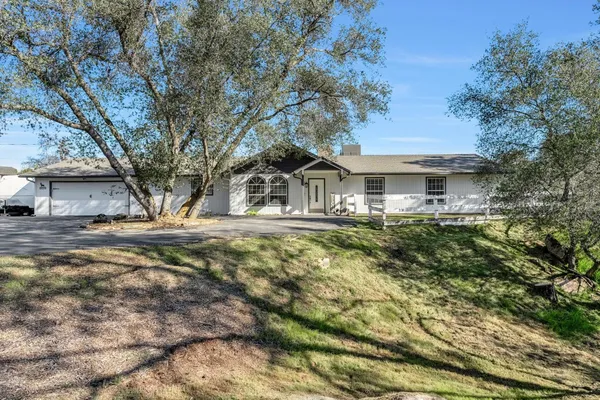 $439,500 | 30535 Titan Drive, Coarsegold, CA 93614