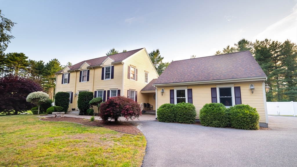 90 Braley Road East Freetown, MA 02717 - Photo 2 of 39 Gallery Image 2