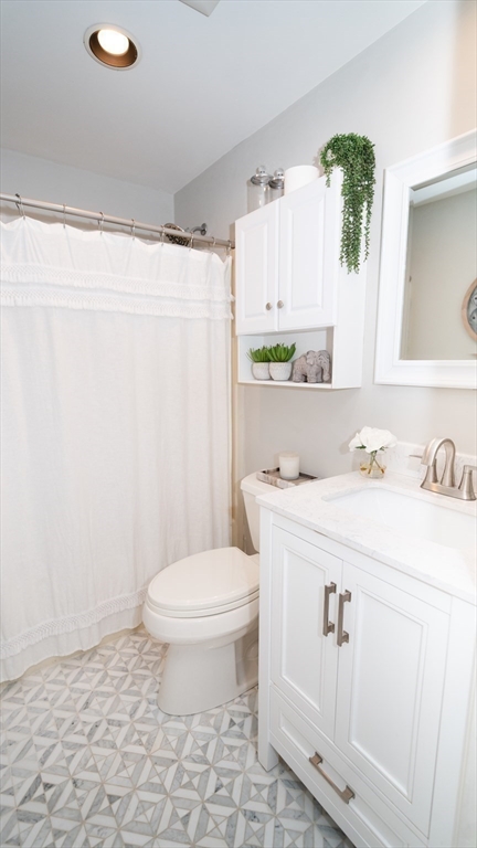 90 Braley Road East Freetown, MA 02717 - Photo 29 of 39 Gallery Image 29