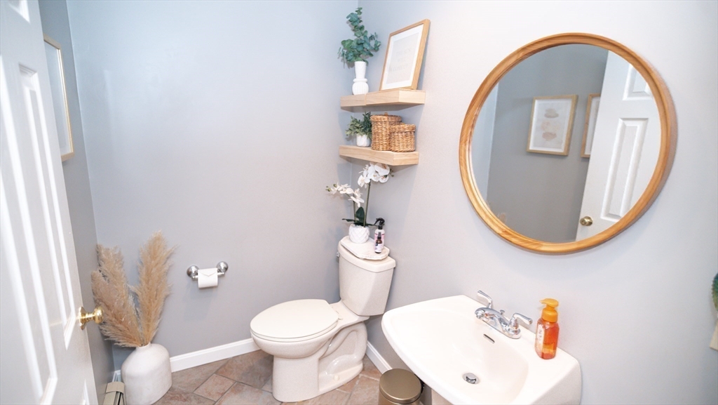 90 Braley Road East Freetown, MA 02717 - Photo 30 of 39 Gallery Image 30