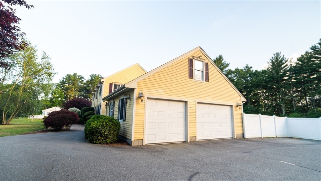 90 Braley Road East Freetown, MA 02717 - Photo 38 of 39 Gallery Image 38
