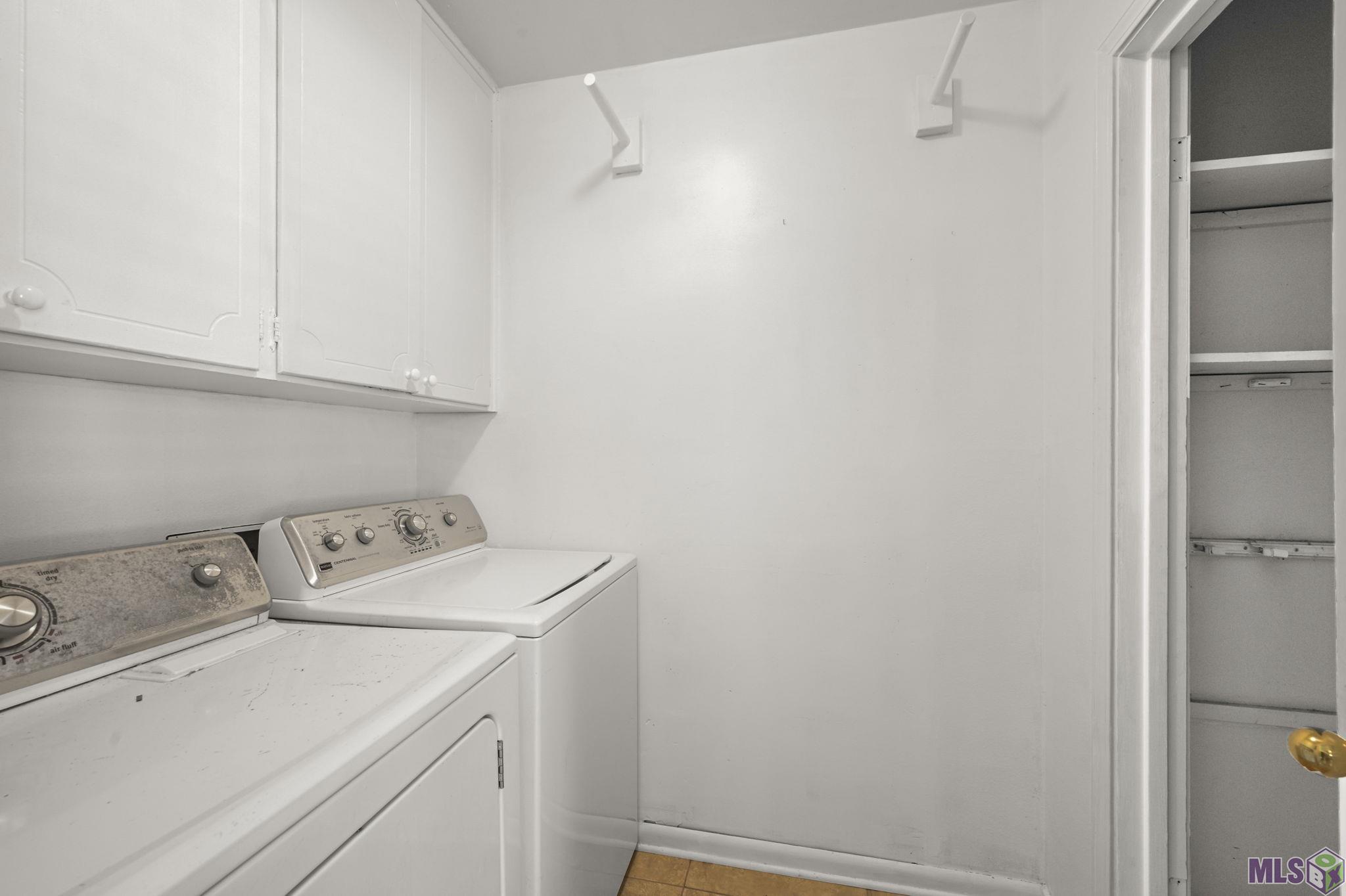10615 Rondo Avenue Baton Rouge, LA 70815 - Photo 20 of 26 Laundry Room