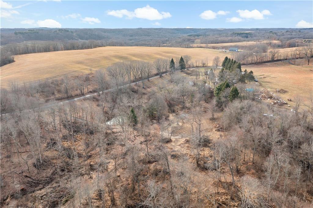 235 Murdocksville Road Clinton, PA 15026 - Photo 9 of 33 a view of an ocean and beach