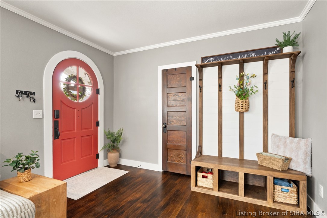 202 Elliott Avenue Corydon, IN 47112 - Photo 2 of 39 Foyer with built in drop zone!