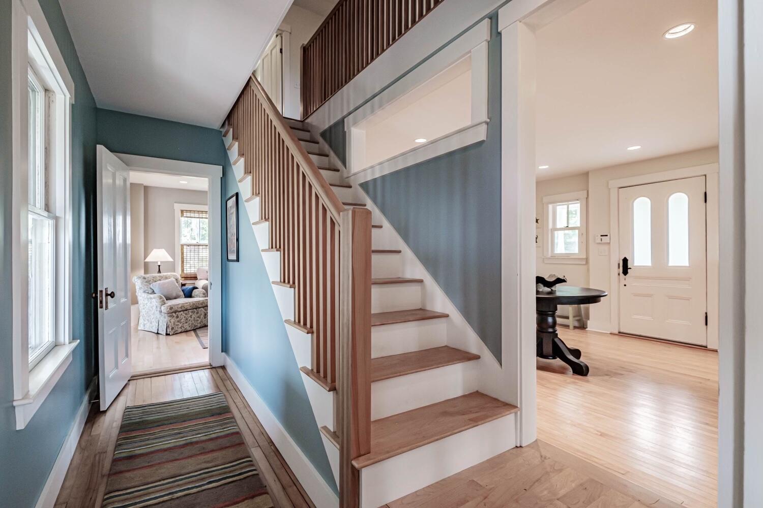 183 Harbor Road Friendship, ME 04547 - Photo 22 of 33 Stair1