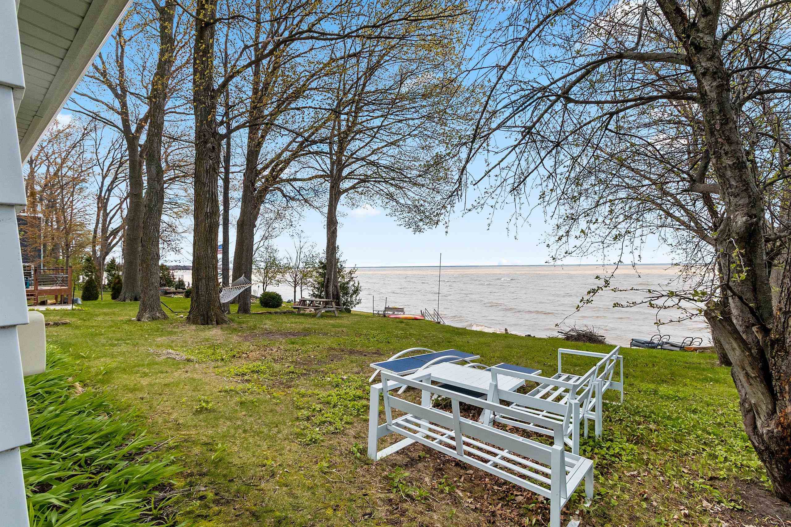 5083 Edgewater Beach Road Green Bay, WI 54311 - Photo 24 of 43