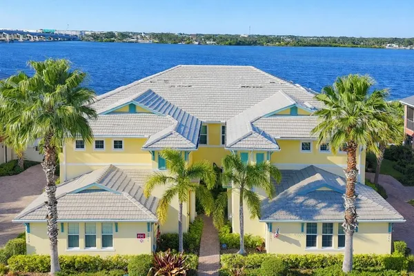 $534,900 | 1264 Riverscape Street, Unit B, Bradenton, FL 34208