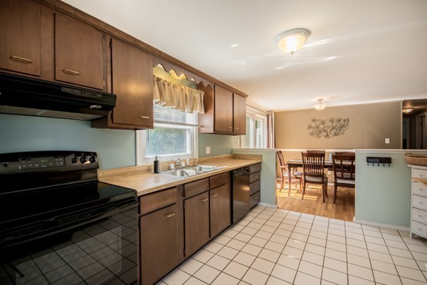755 Almy Road Somerset, MA 02726 - Photo 11 of 30