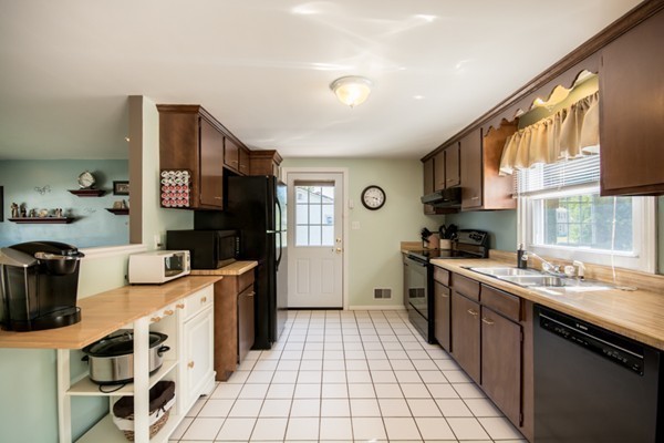 755 Almy Road Somerset, MA 02726 - Photo 10 of 30