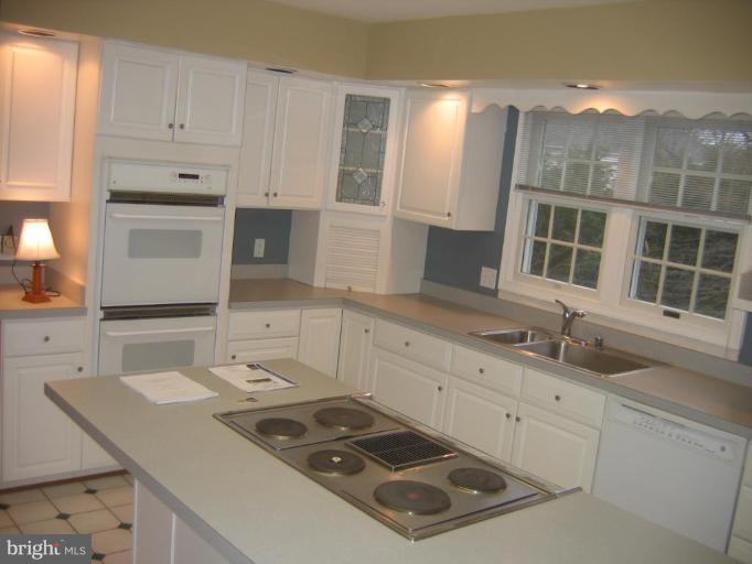 8113 Crest Road Laurel, MD 20723 - Photo 3 of 8 Kitchen