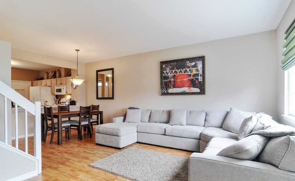 5552 Elizabeth Place Rolling Meadows, IL 60008 - Photo 6 of 11