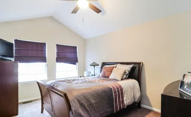 $344,900 | 5552 Elizabeth Place, Rolling Meadows, IL 60008