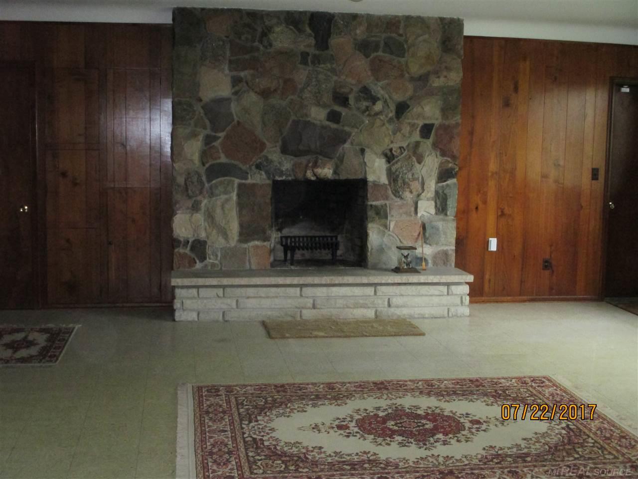 27678 Jean Road Warren, MI 48093 - Photo 13 of 42 31326247-12.JPG