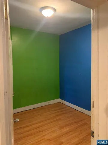 $2,400 | 183 North 7th Street, Paterson, NJ 07522