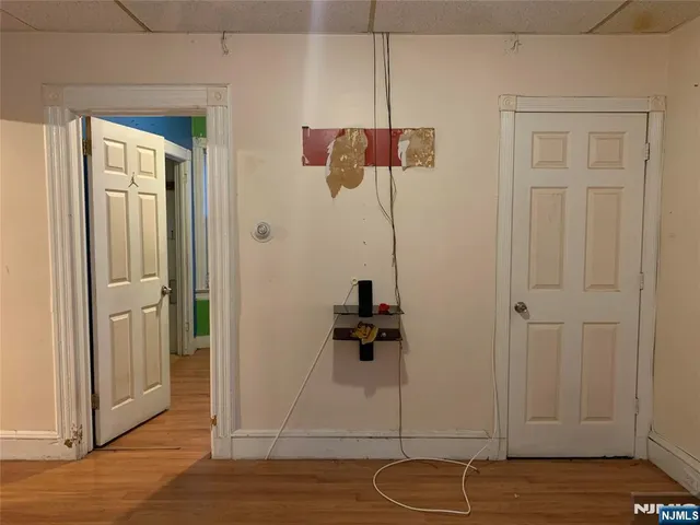 $2,400 | 183 North 7th Street, Paterson, NJ 07522