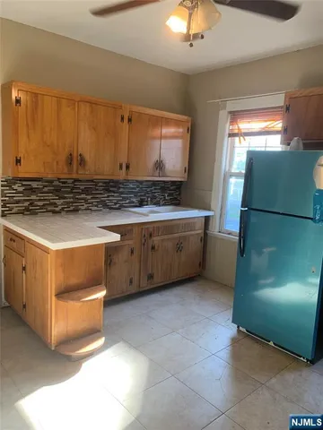 $2,400 | 183 North 7th Street, Paterson, NJ 07522