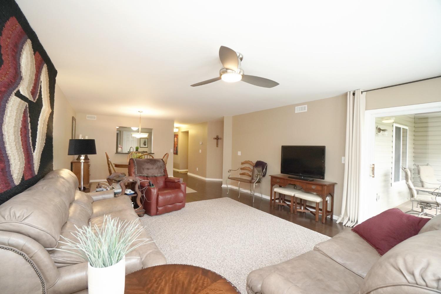 5325 Cooper Road, Unit D Montgomery, OH 45242 - Photo 16 of 25