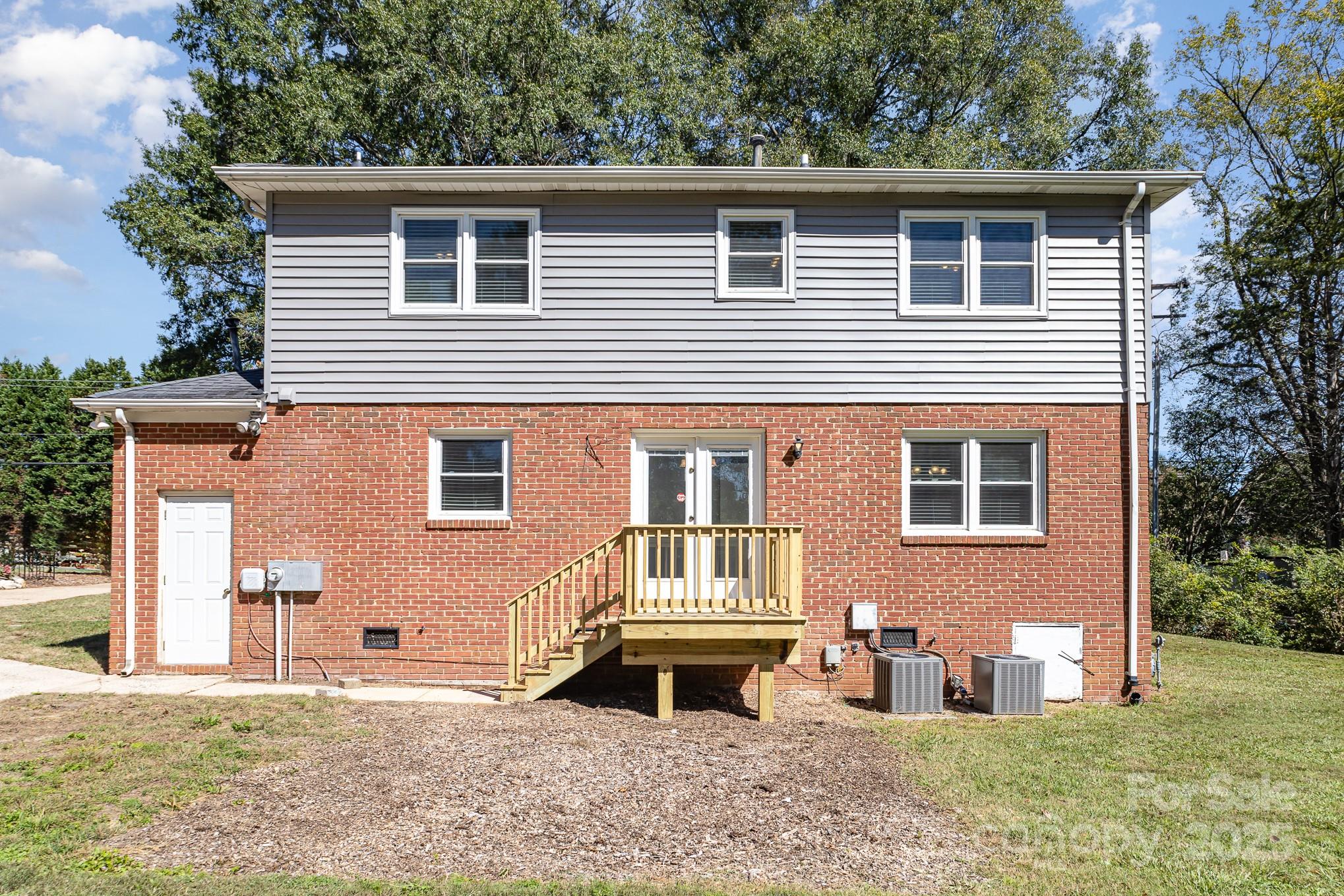 3111 Sandy Porter Road Charlotte, NC 28273 - Photo 4 of 26 Gallery Image 4